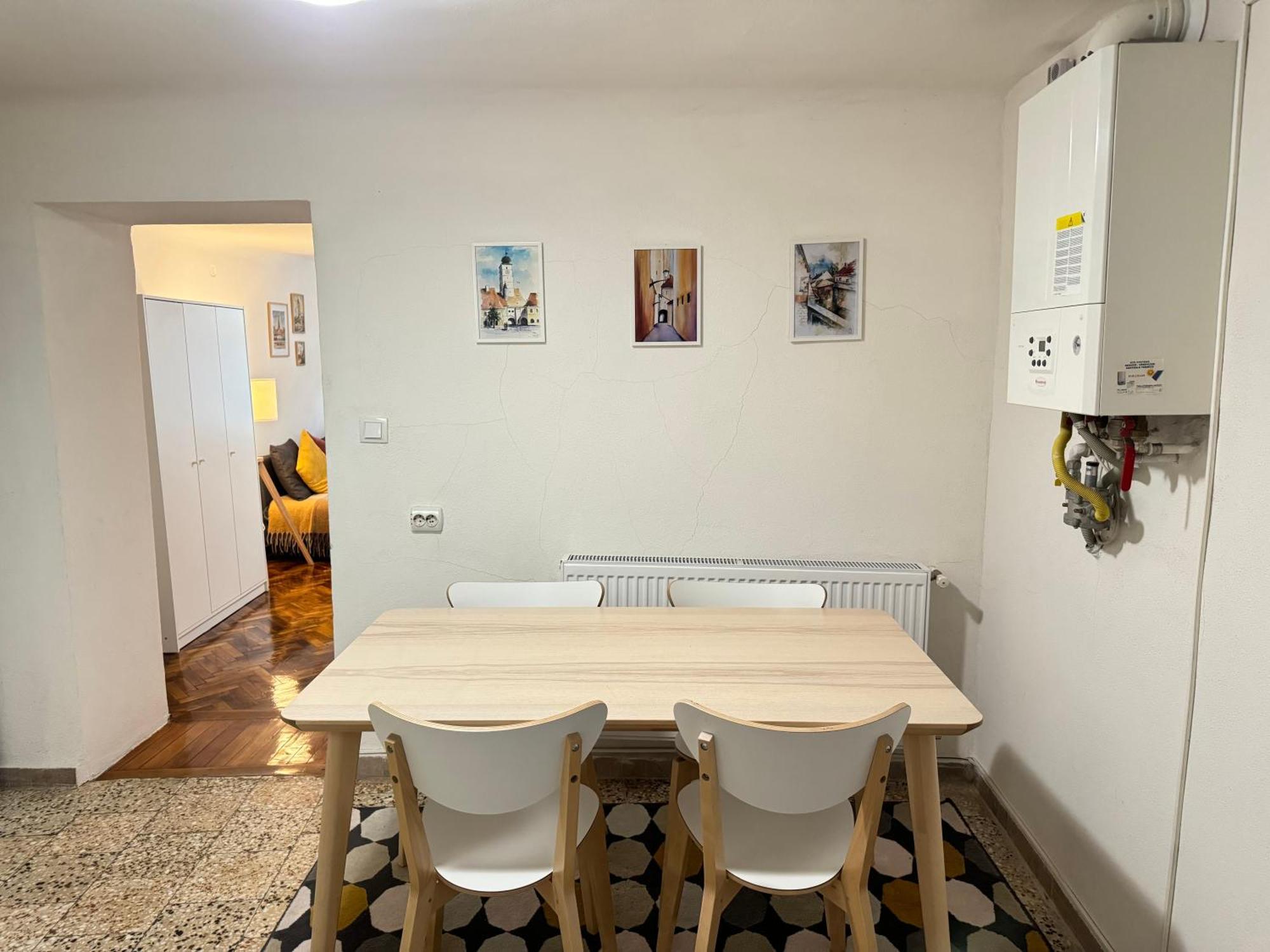 Charming Studio Ideal For Getaways Or Workations In Sibiu'S Medieval City Center מראה חיצוני תמונה