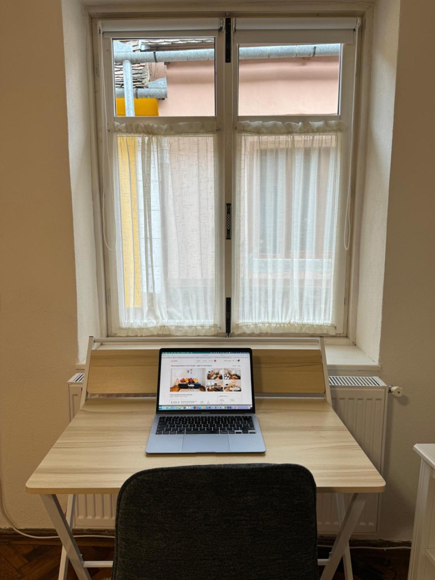 Charming Studio Ideal For Getaways Or Workations In Sibiu'S Medieval City Center מראה חיצוני תמונה